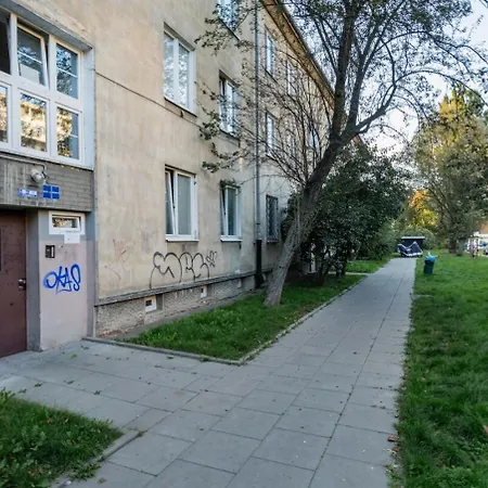 Kraushara I Chestnut Apartment Warsaw