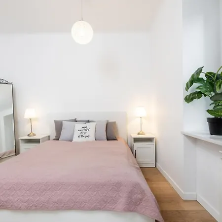 Apartment Kraushara I Chestnut *